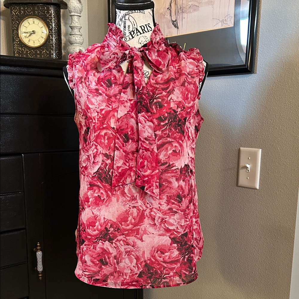 Floral Pink Sleeveless Women's by WHBM